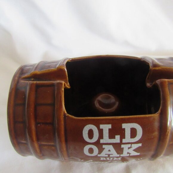 Vintage Jamaican Angostura Old Oak Rum "Good Taste" Barrel Shaped Ashtray  B778 - Picture 2 of 6
